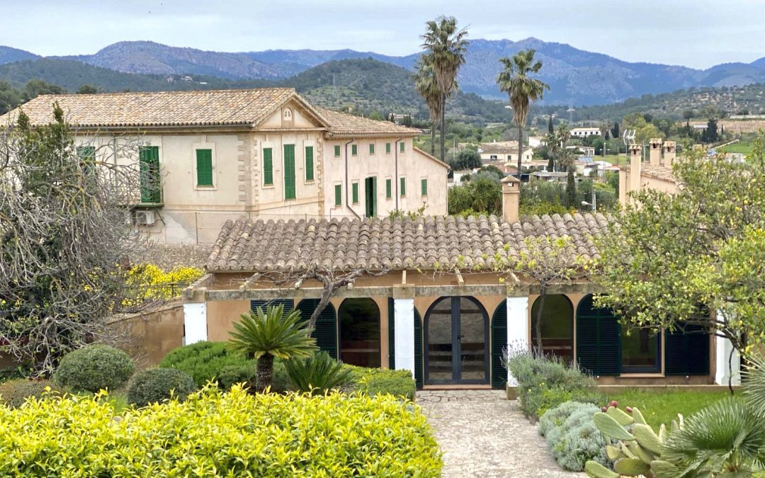 Property with pool for sale Mallorca